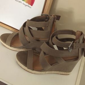 Open toe wedge sandals